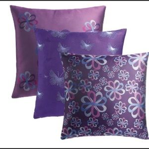 Purple Peace Jacquard Pillow Covers